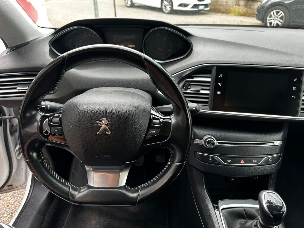 Peugeot 308 BlueHDi 100 S&S Business