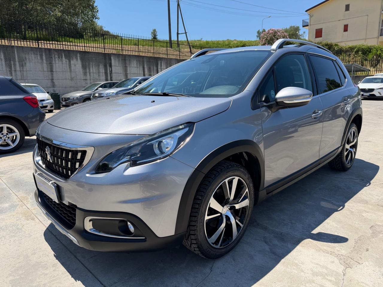 Peugeot 2008 BlueHDi 100 S&S Black Matt/48.000KM
