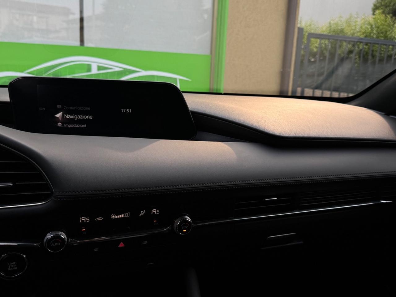 Mazda 3 2.0L e-Skyactiv-G M Hybrid Exclusive