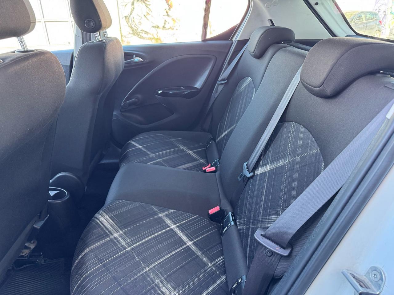 Opel Corsa 1.4 benzina/ GPL