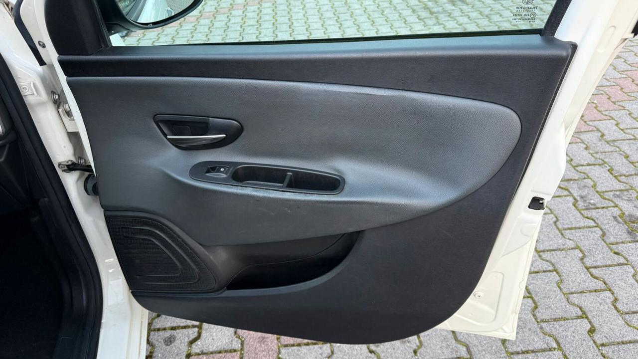 Lancia Ypsilon *UNICOPROPRIETARIO *1.2 69 CV 5 porte Platinum