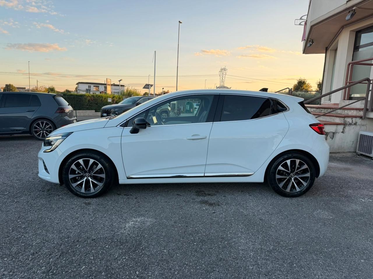 Renault Clio 1.6 E-Tech full hybrid Techno 145cv