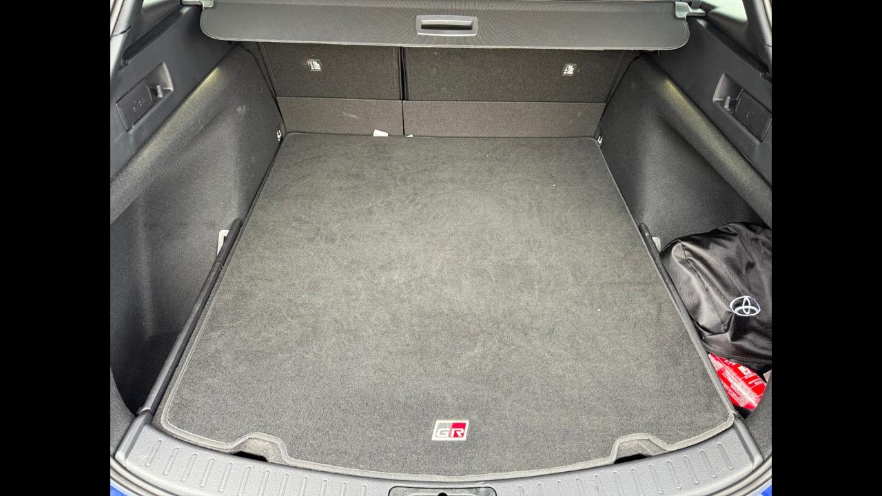 TOYOTA Corolla XII 2023 Touring Sports - Corolla Touring Sports 1.8h GR Sport auto