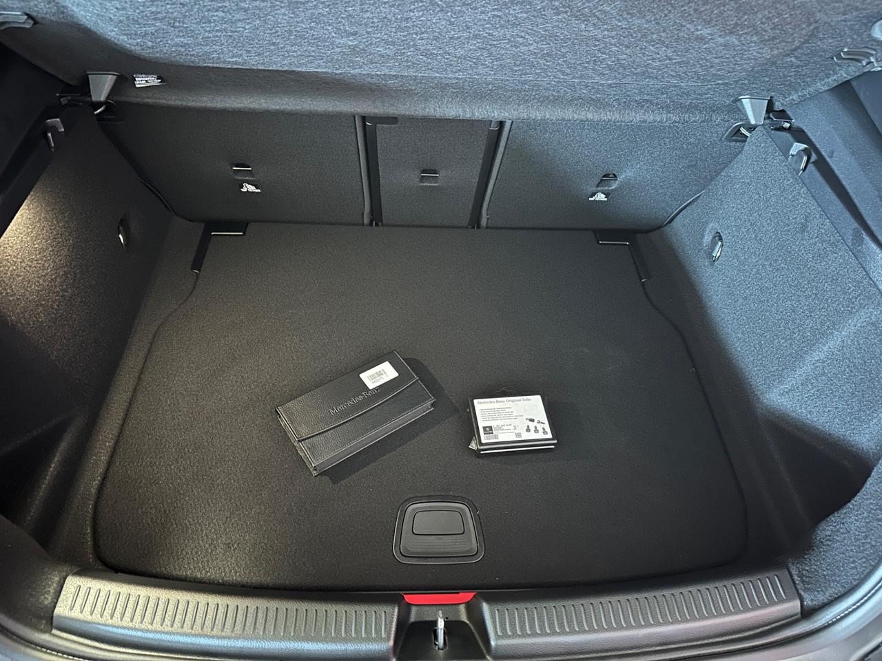 MERCEDES-BENZ A180D PACK PREMIUM AMG 116CV PRONTA CONSEGNA