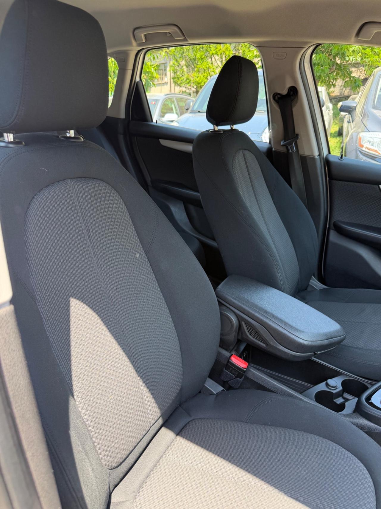 Bmw 216d ACTIVE TOURER SPORT EU6B KMCERT