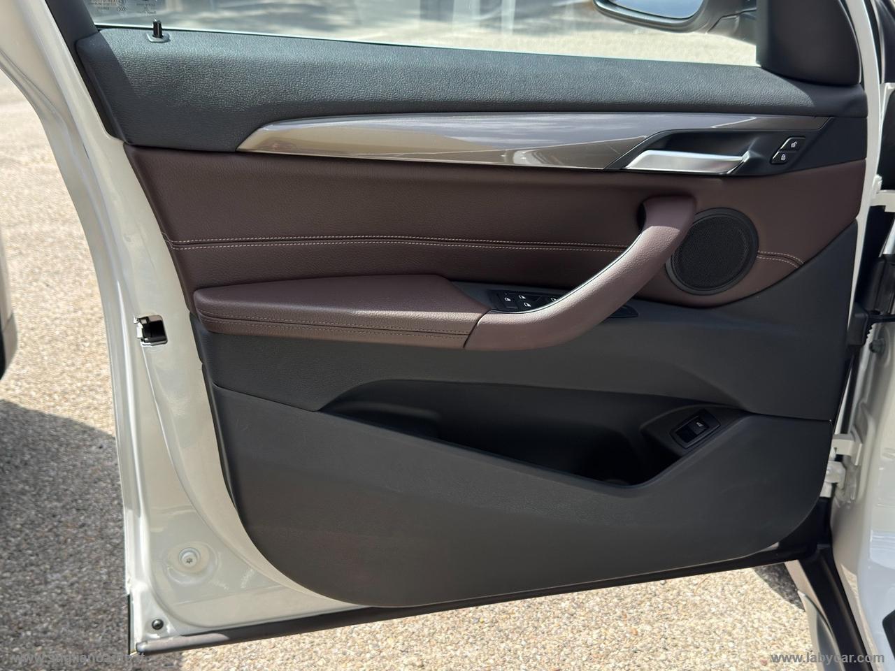 BMW X1 xDrive20d xLine Head Up Display Tetto