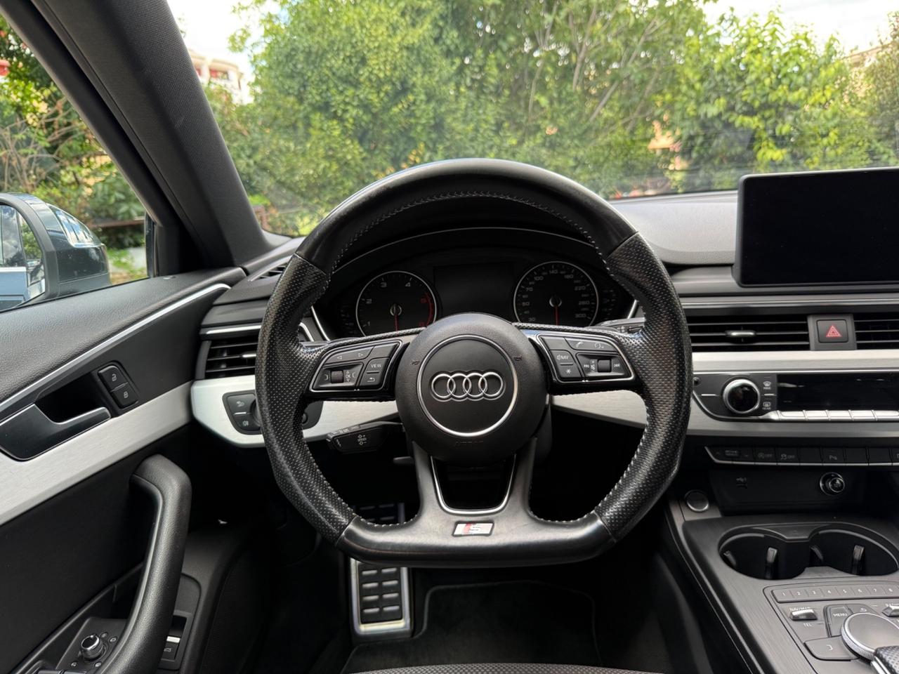 Audi A4 Avant 2.0 TDI S-tronic S-Line