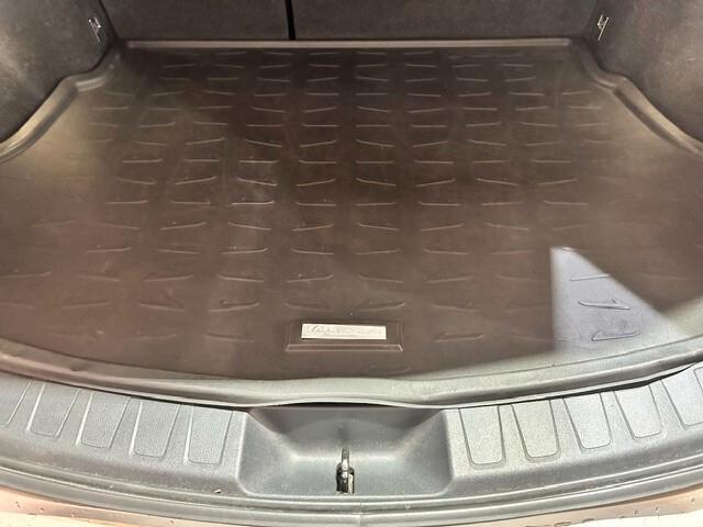 Lexus UX Hybrid Business