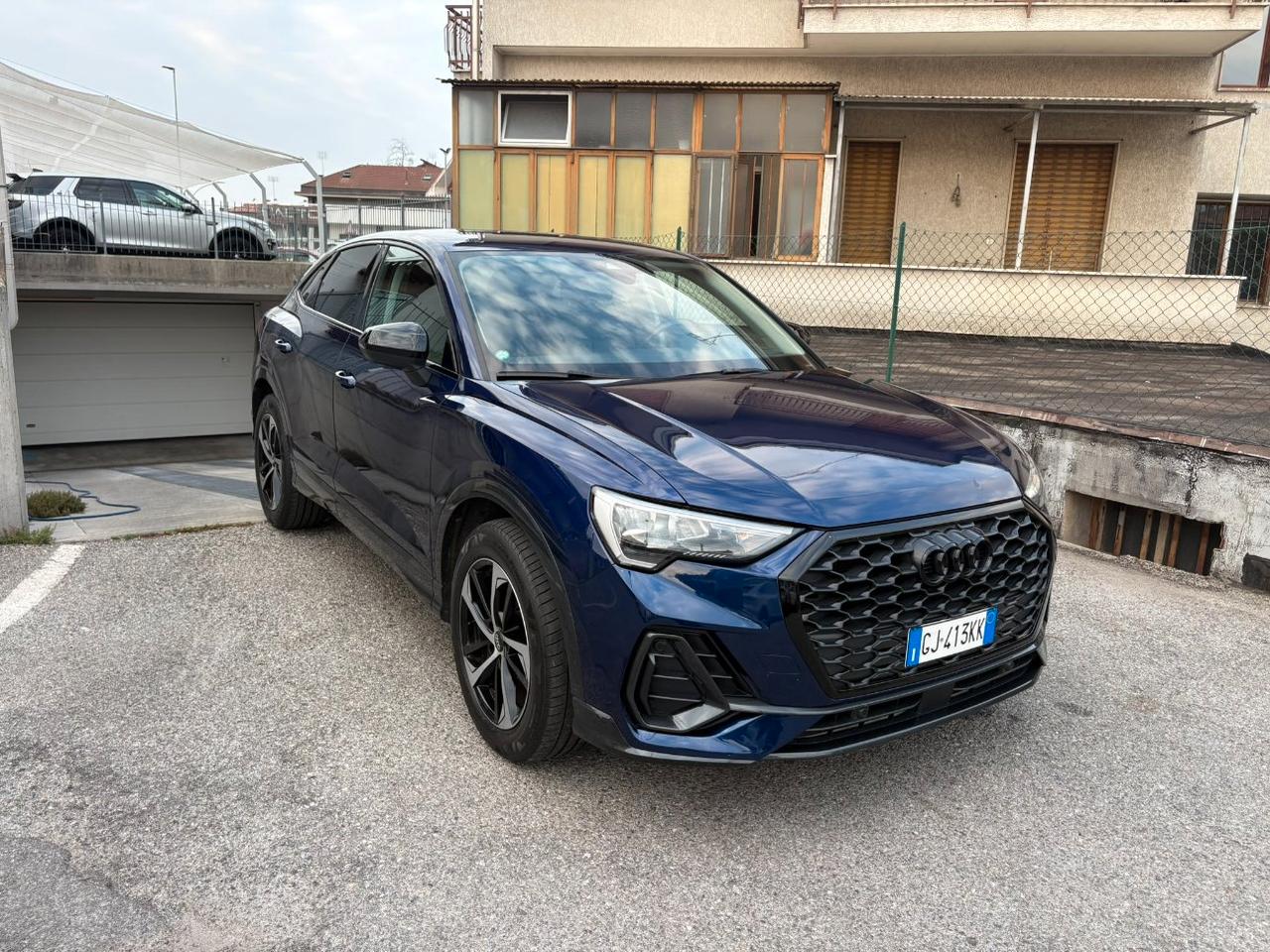 Audi Q3 Sportback 35 2.0 tdi S line edition s-tronic