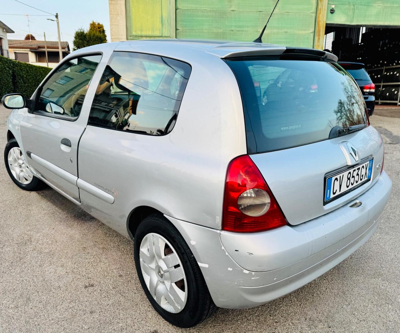 Renault Clio 1.2 3 porte Ok Neopatentati