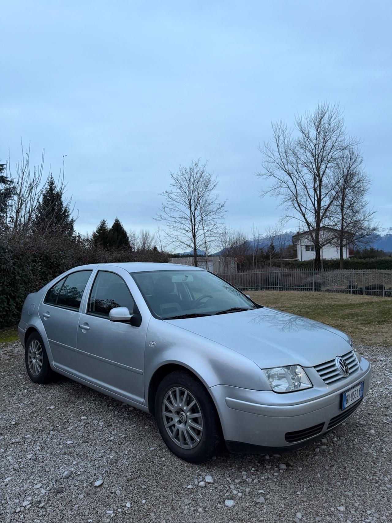 Volkswagen Bora 1.6 16V cat Trendline