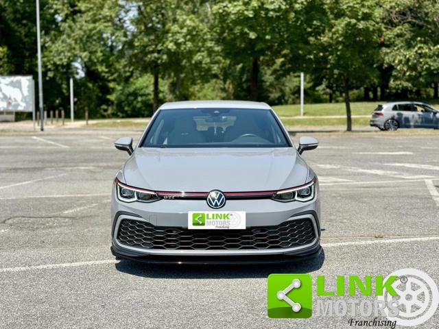 VOLKSWAGEN Golf GTI 8 performance