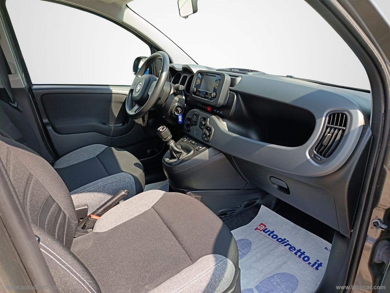 FIAT Panda 1.0 FireFly S&S Hybrid Red
