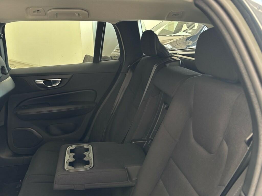 Volvo V60 2.0 B4 Momentum Business