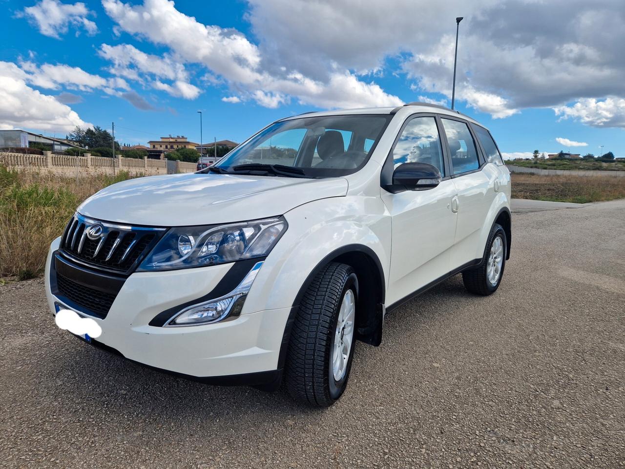 Mahindra XUV500 2.2 16V FWD W6