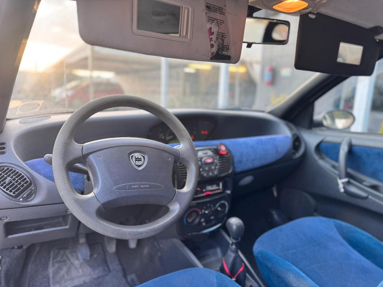 Lancia Y 1.2i 16V cat Elefantino Blu