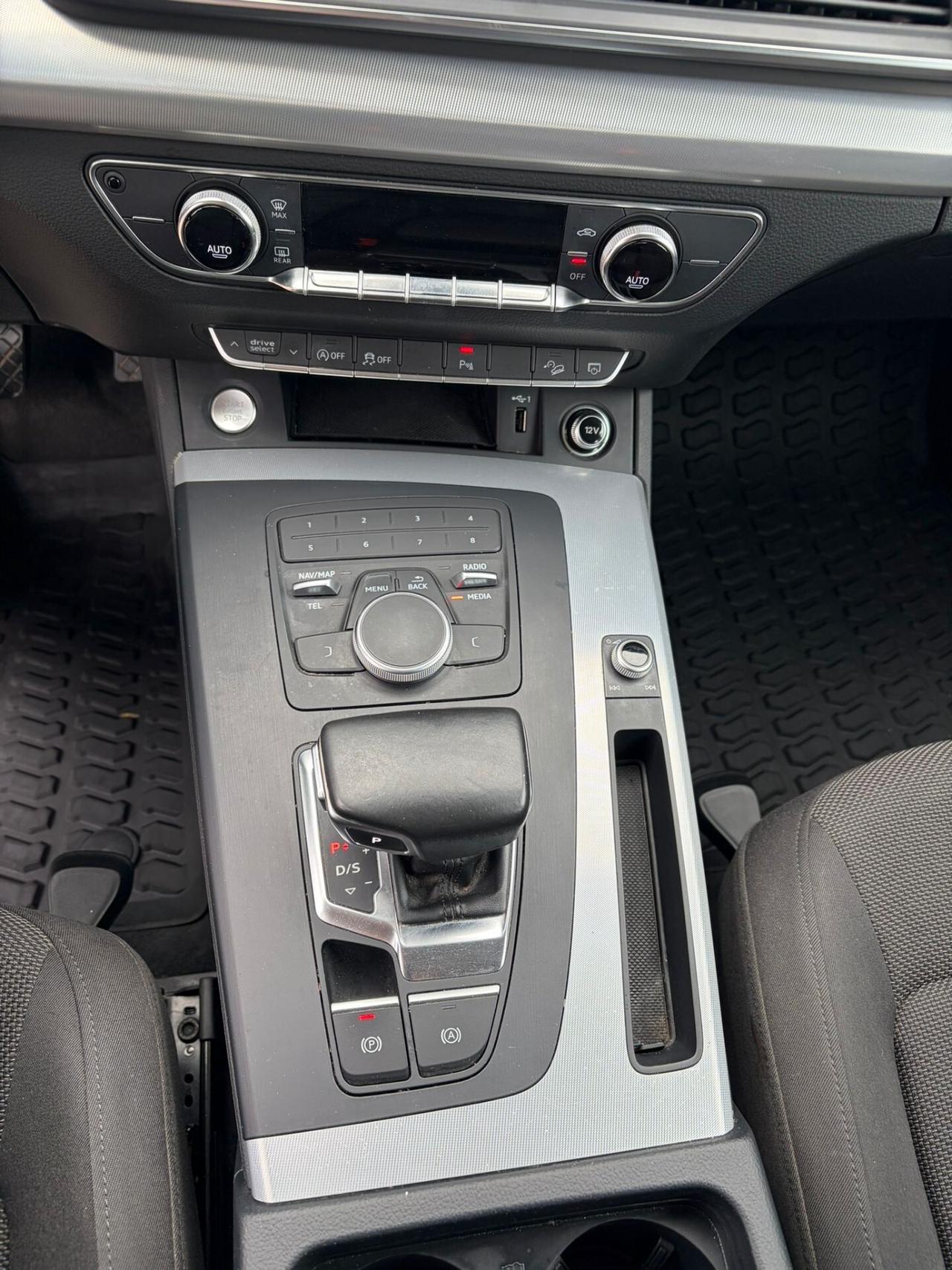 Audi Q5 2.0 TDI 190 CV quattro S tronic Business Sport