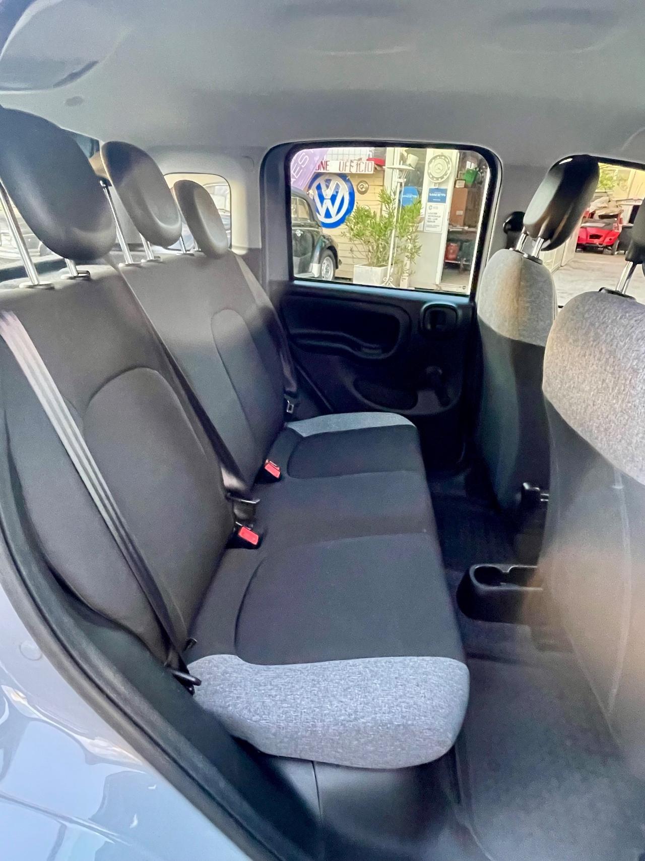 Fiat Panda 1.0 FireFly S&S Hybrid Red