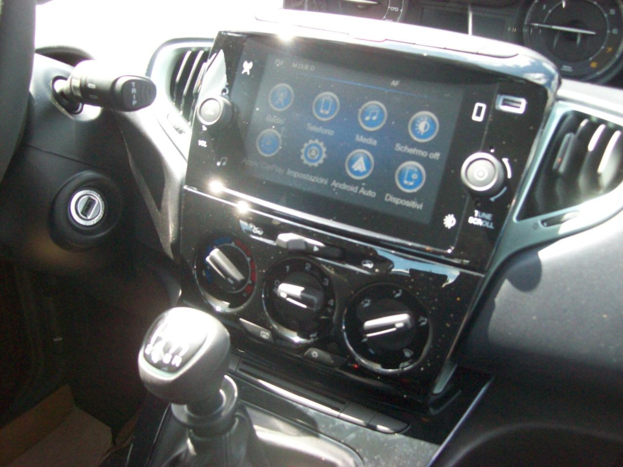 Lancia Ypsilon 1.0 FireFly 5 porte S&S Hybryd Gold