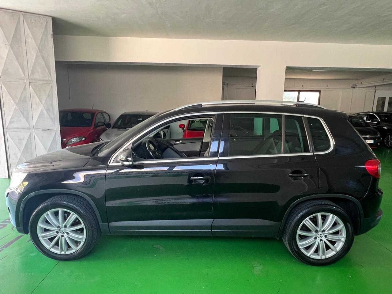 Volkswagen Tiguan 2.0 16V TDI DPF tiptronic Track