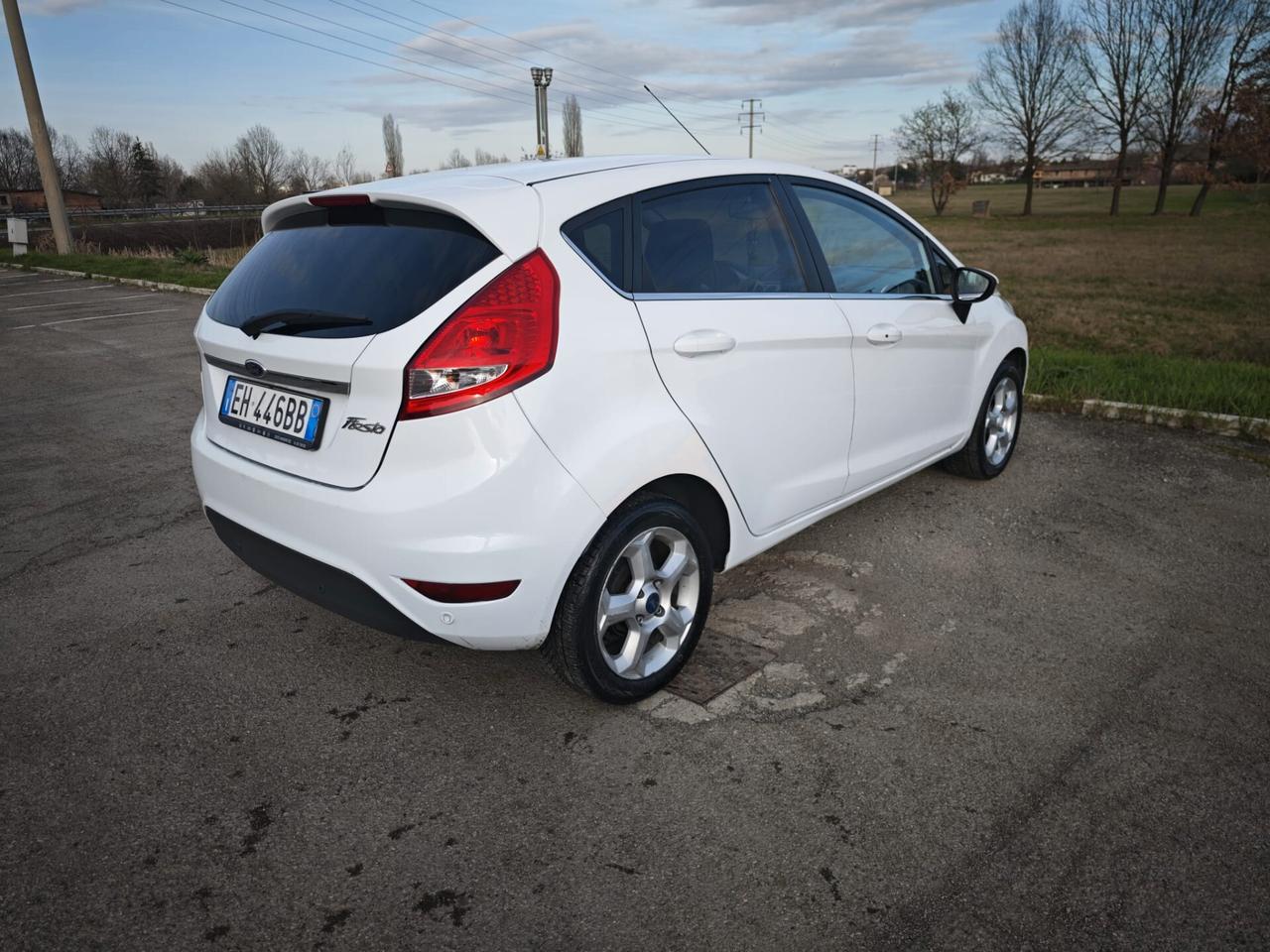 Ford Fiesta 1.4 5 porte Bz.- GPL Titanium