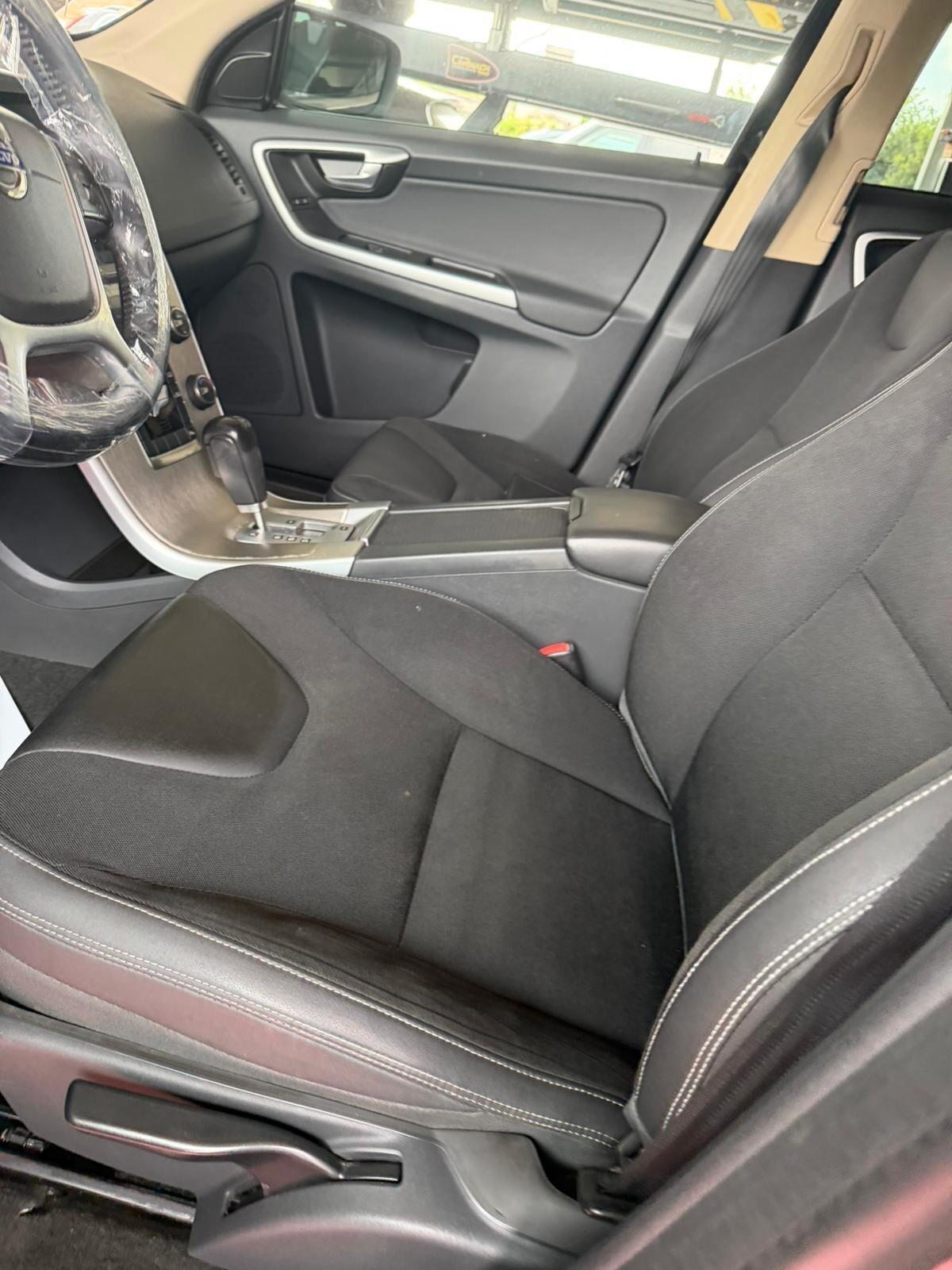 Volvo V60 D3 Geartronic Kinetic