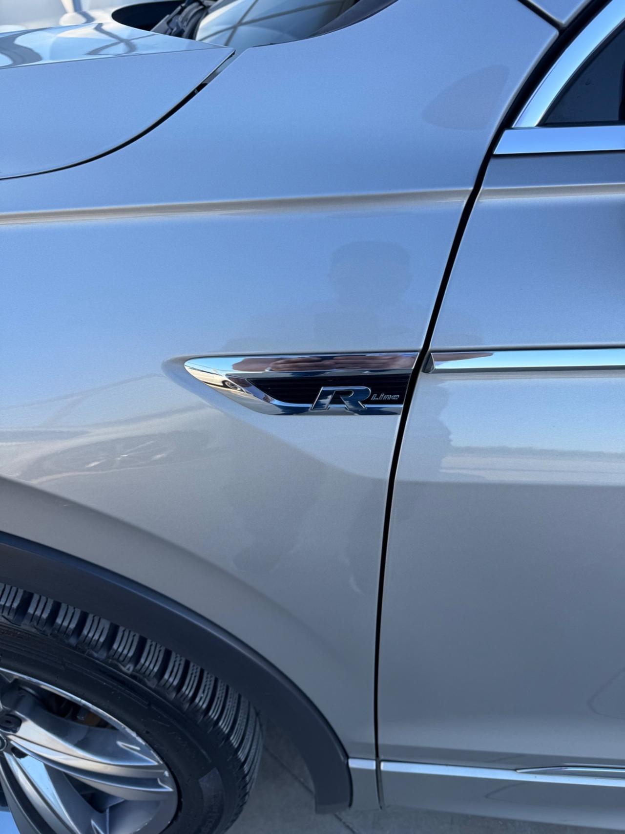Volkswagen Tiguan 2.0 TDI SCR DSG Executive R-Line BMT