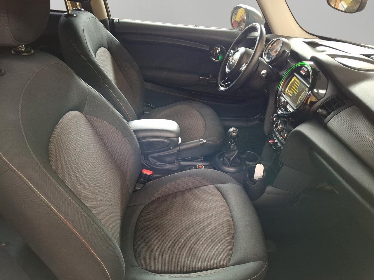 Mini 1.2 One Boost 75cv vetri privacy