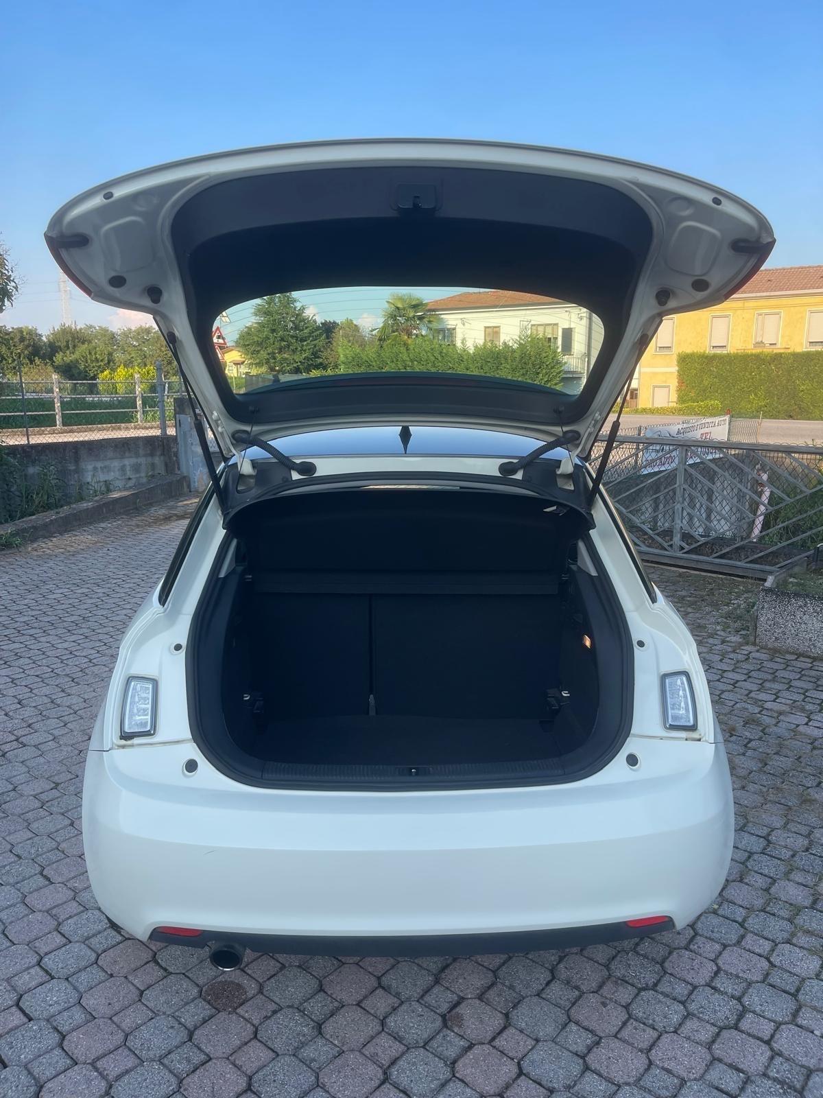 Audi A1 1.2 TFSI Ambition 5P