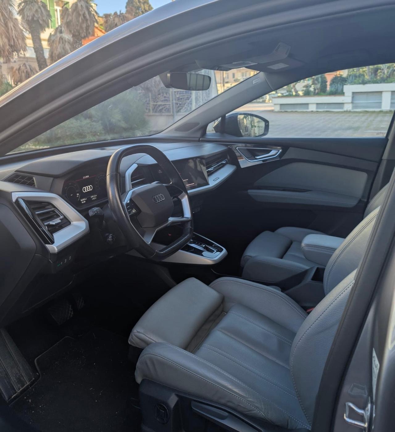 Audi Q4 40 e-tron S line edition