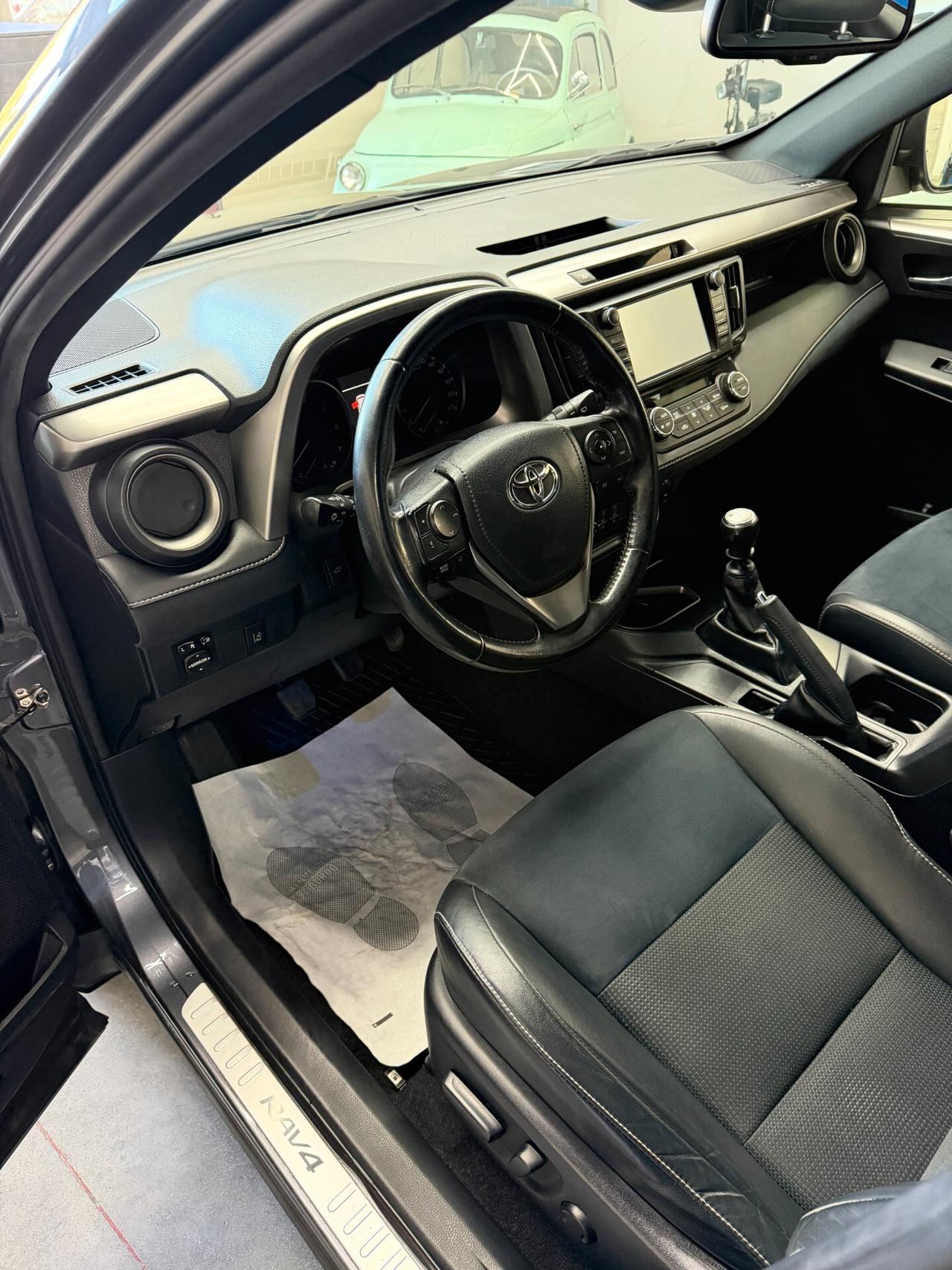 Toyota RAV 4 RAV4 2.0 D-4D 2WD Lounge