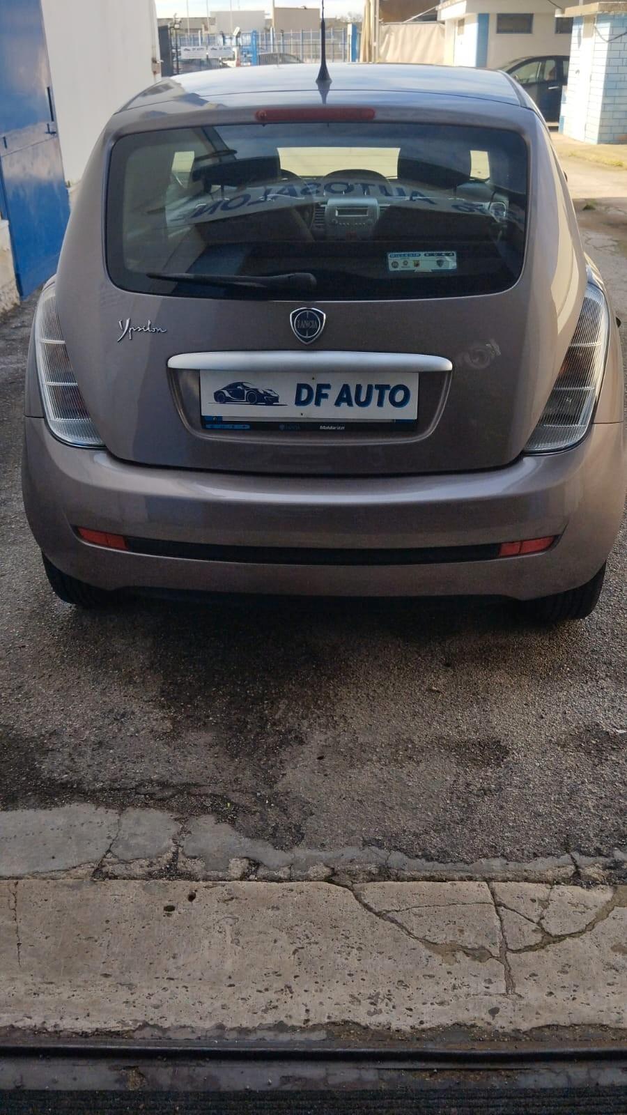 Lancia Ypsilon 1.4 Platino Ecochic GPL