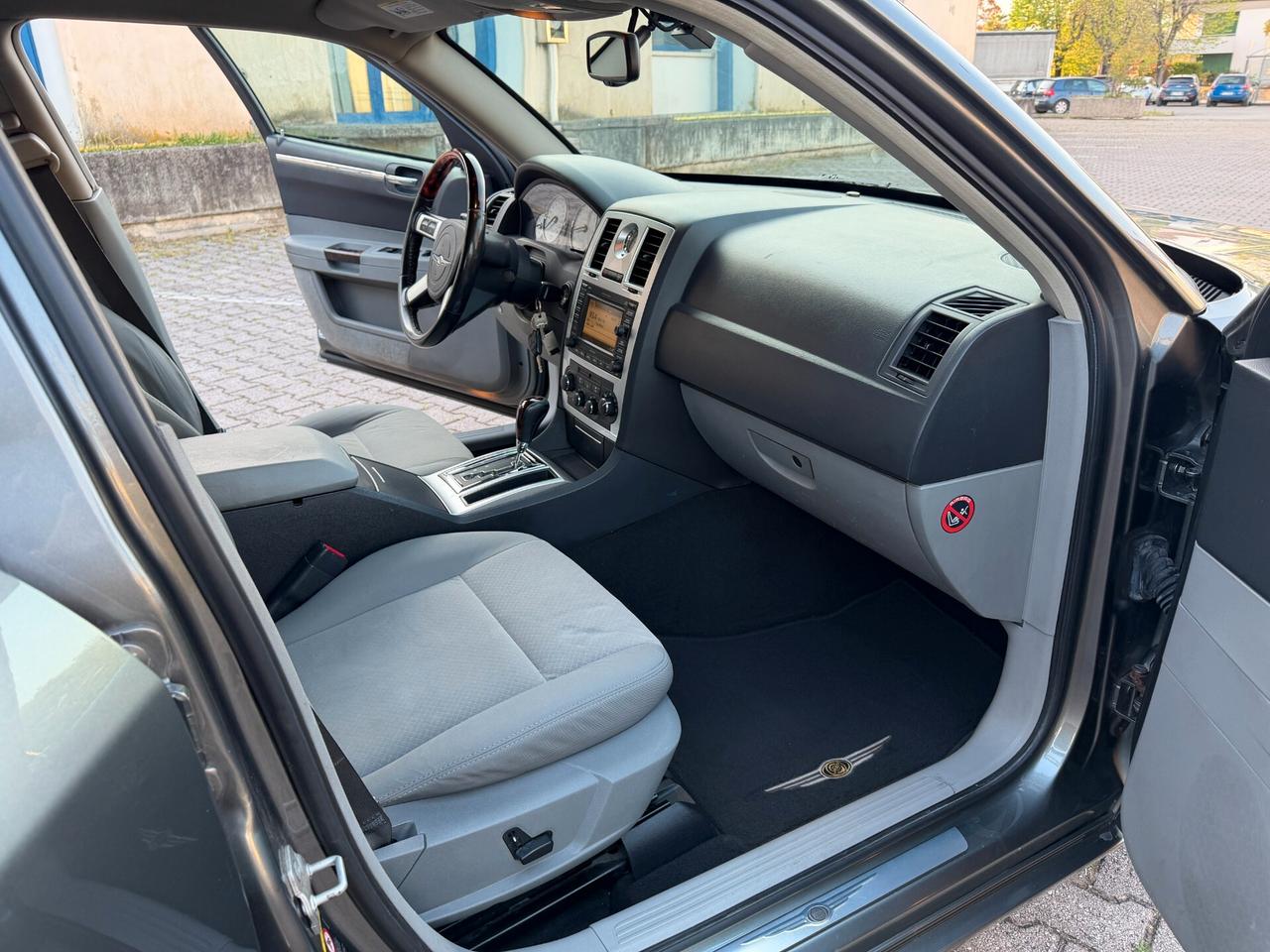 Chrysler 300C 3.0 V6 CRD Berlina Navi