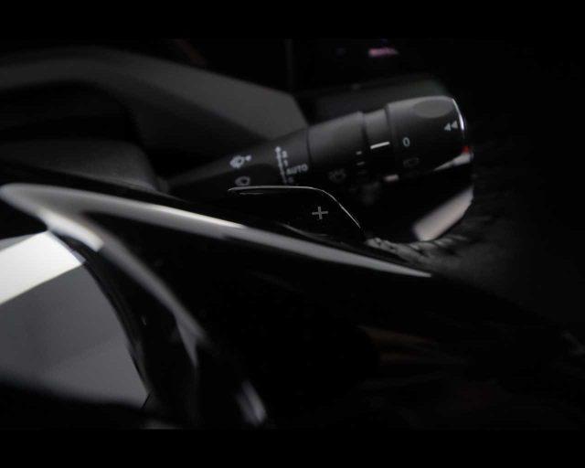 PEUGEOT 308 Plug-in Hybrid 180 e-EAT8 Allure
