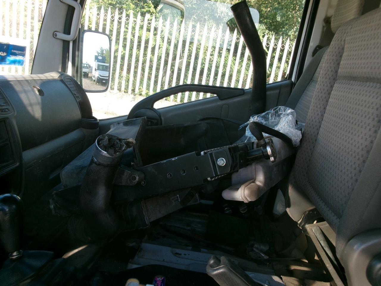 Nissan Cabstar 35-13 2.5 130CV E4 RIBALTABILE TRILAT **MOTORE ROTTO**