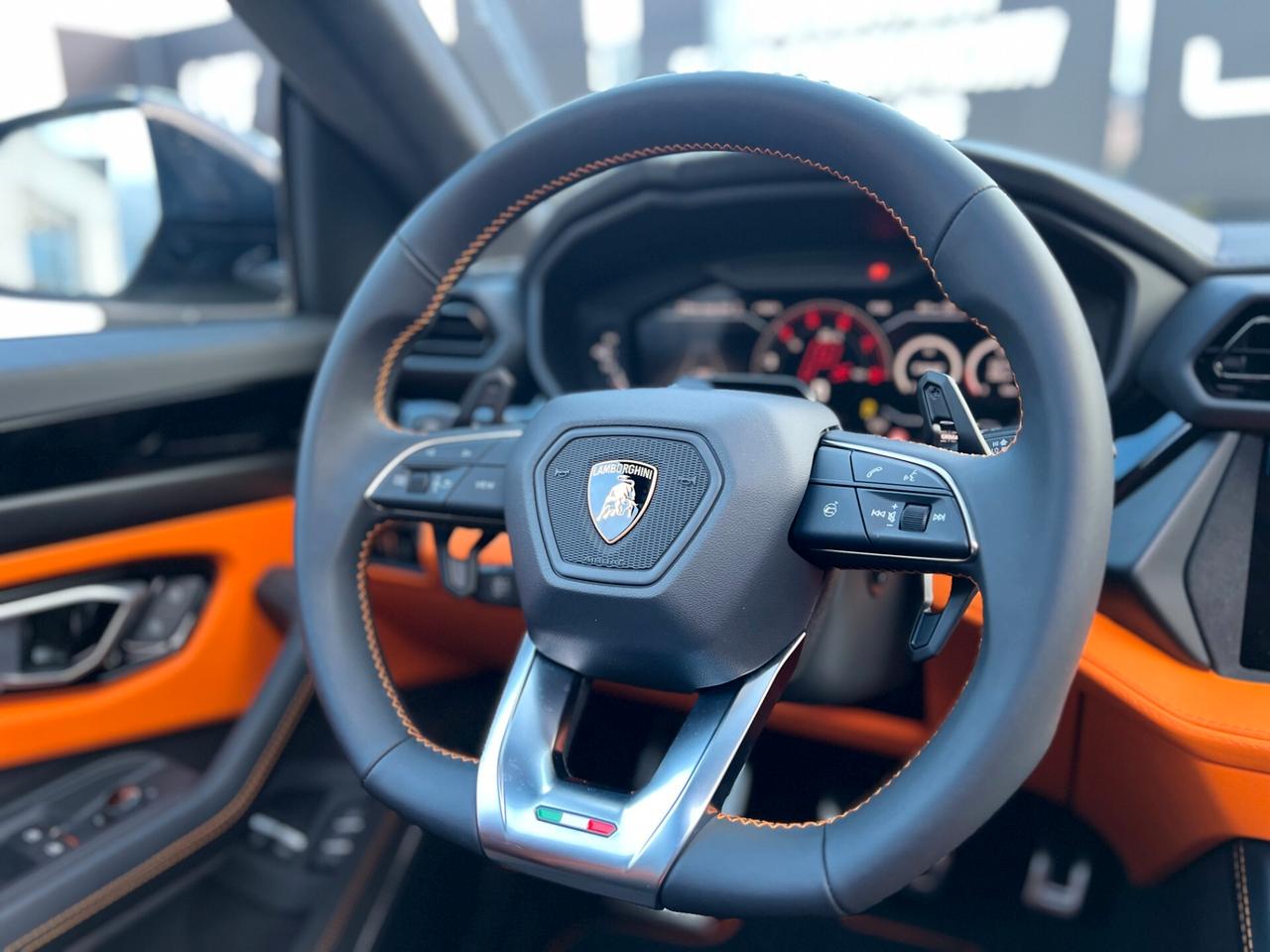 Lamborghini Urus 4.0 phev SE 799 CV V8 ITALIANA KM0 DISPONIBILE IVA ESPOSTA