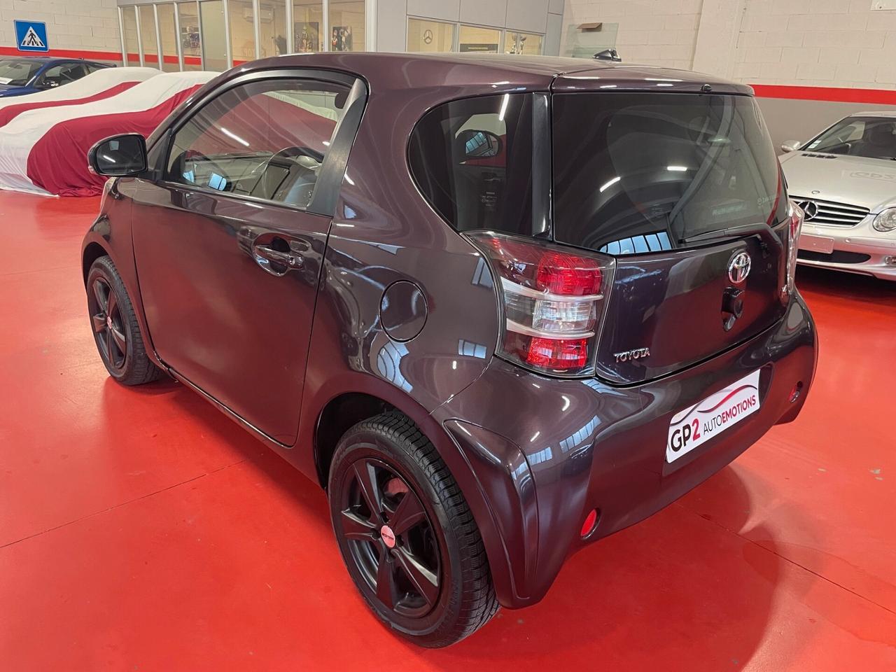Toyota iQ 1.0