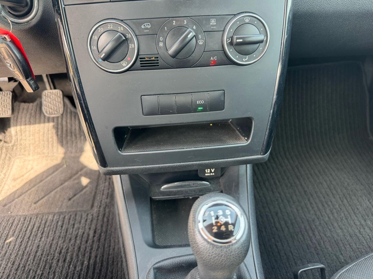 Mercedes-benz A 160 2011 SOLAMENTE 73.000 KM
