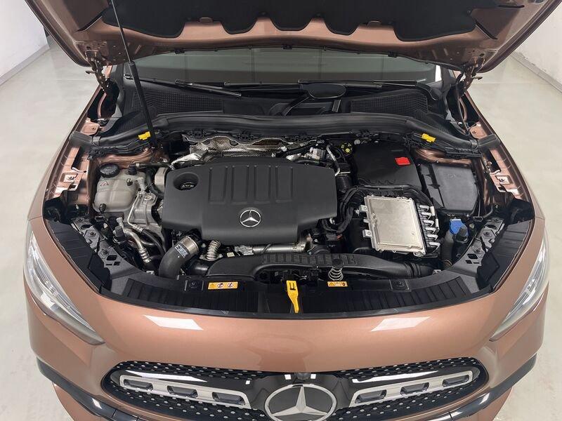 Mercedes-Benz GLA 180 d Automatic Premium