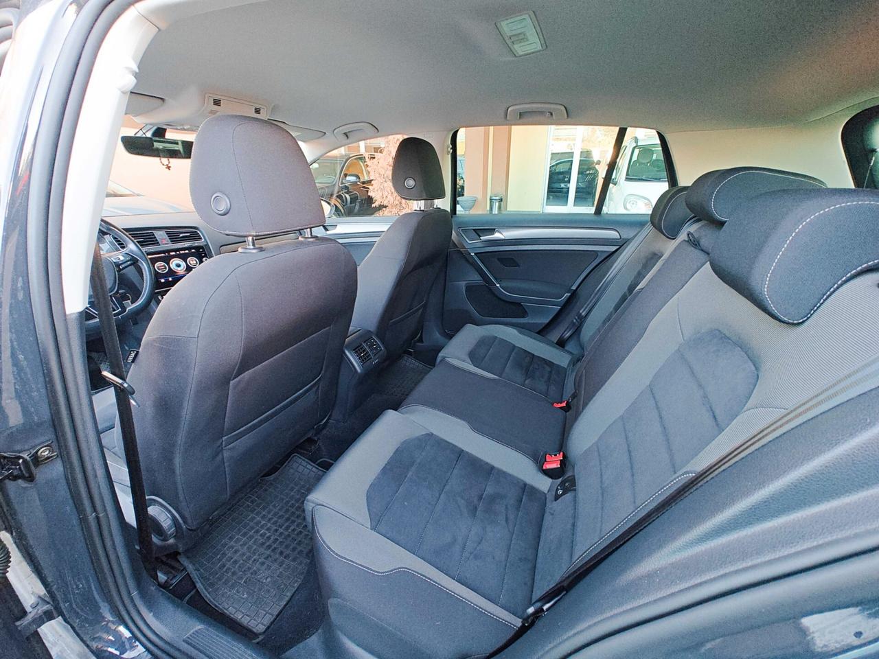 Volkswagen Golf 2.0 TDI 5p. Executive BlueMotion Technology