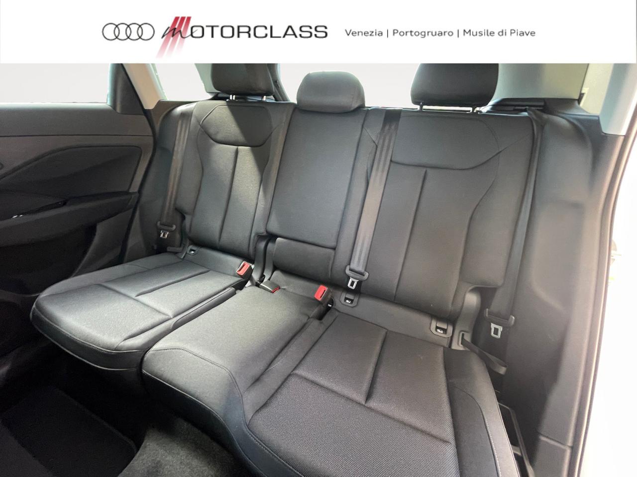 Audi Q3 2.0 tdi 150cv business advanced s tronic