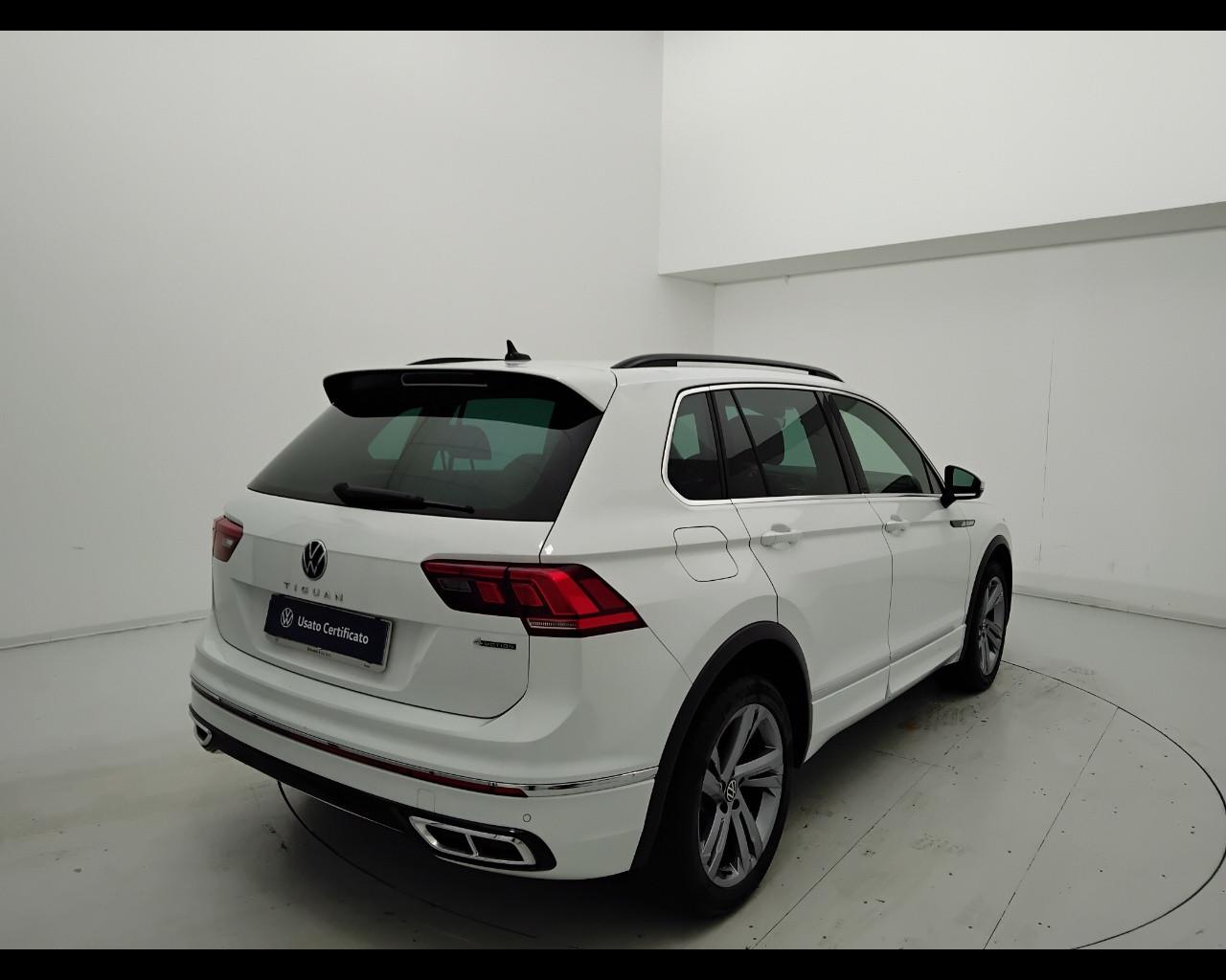 VOLKSWAGEN Tiguan II 2021 - Tiguan 2.0 tdi R-Line 4motion 150cv dsg