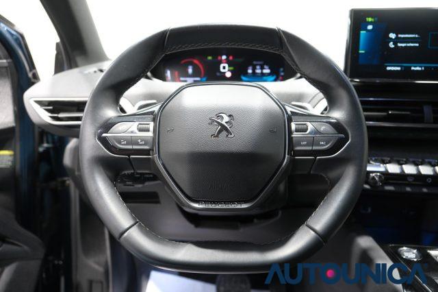 PEUGEOT 3008 HYBRID4 300 E-EAT8 ALLURE PACK