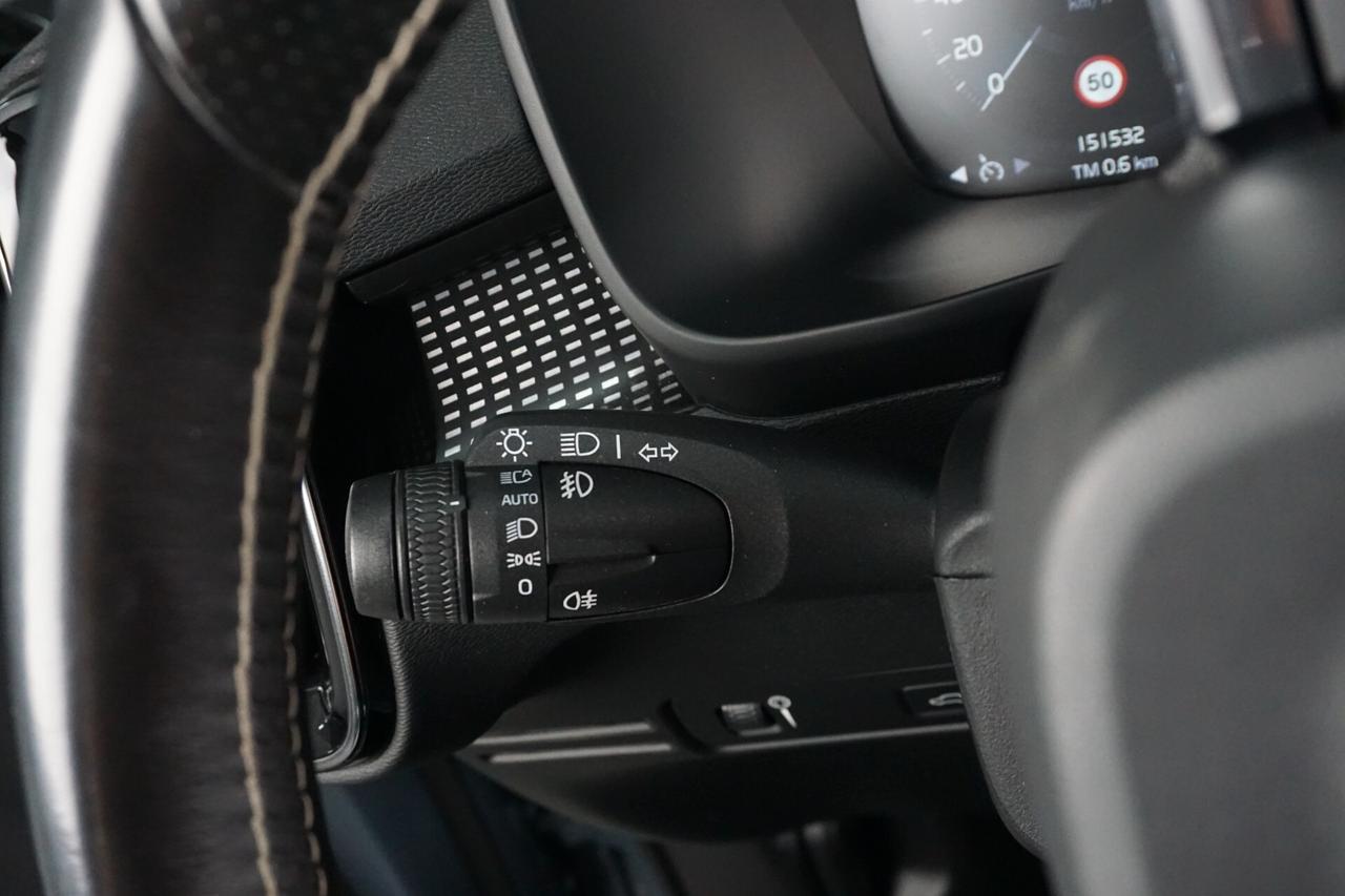 Volvo XC40 D3 AWD Geartronic R-design