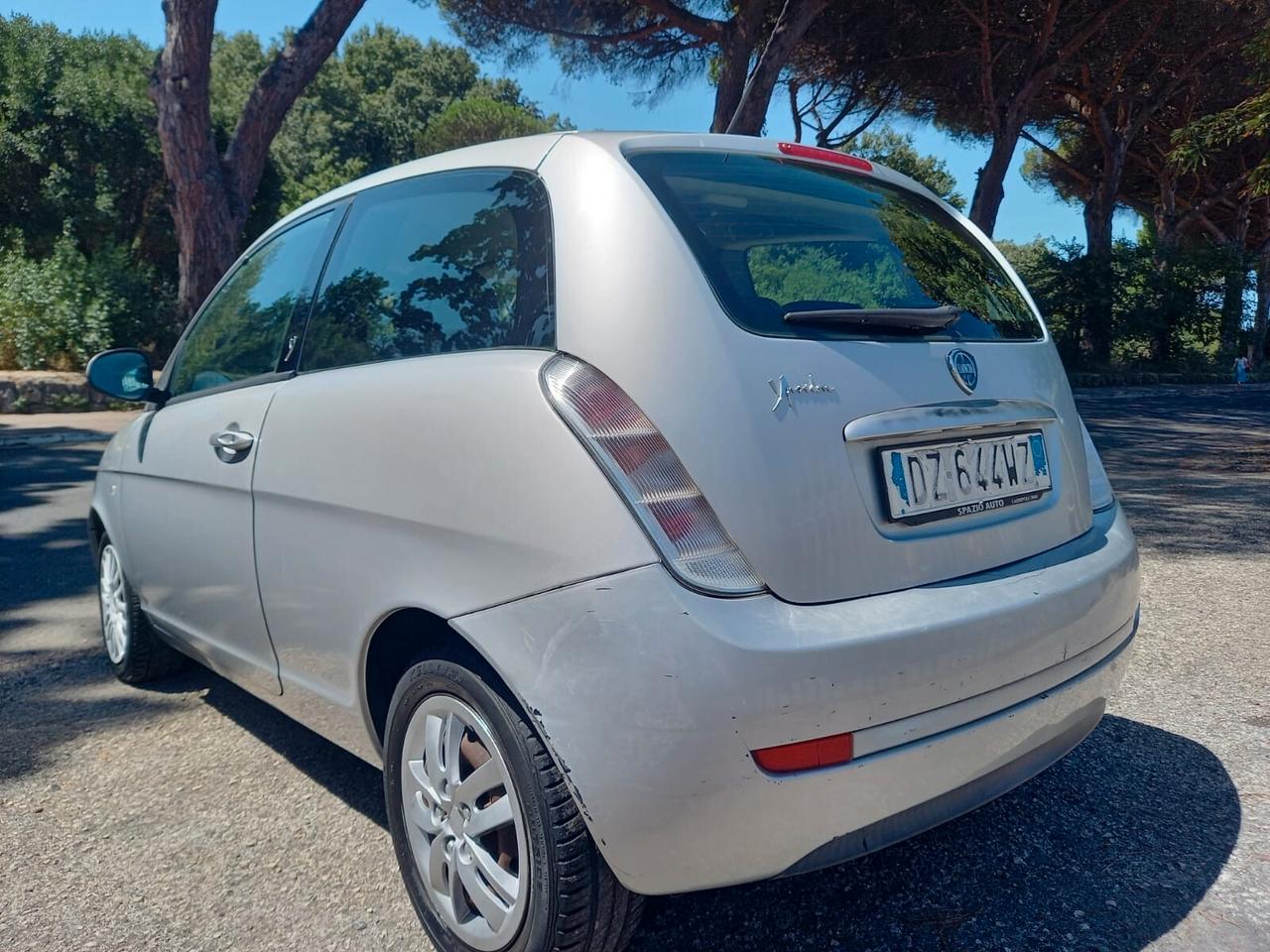 Lancia Ypsilon 1.2 Argento NEOPATENTATI GARANZIA 12 MESI