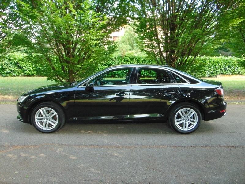 AUDI A4 5ª serie A4 2.0 TDI 150 CV S tronic Bu...
