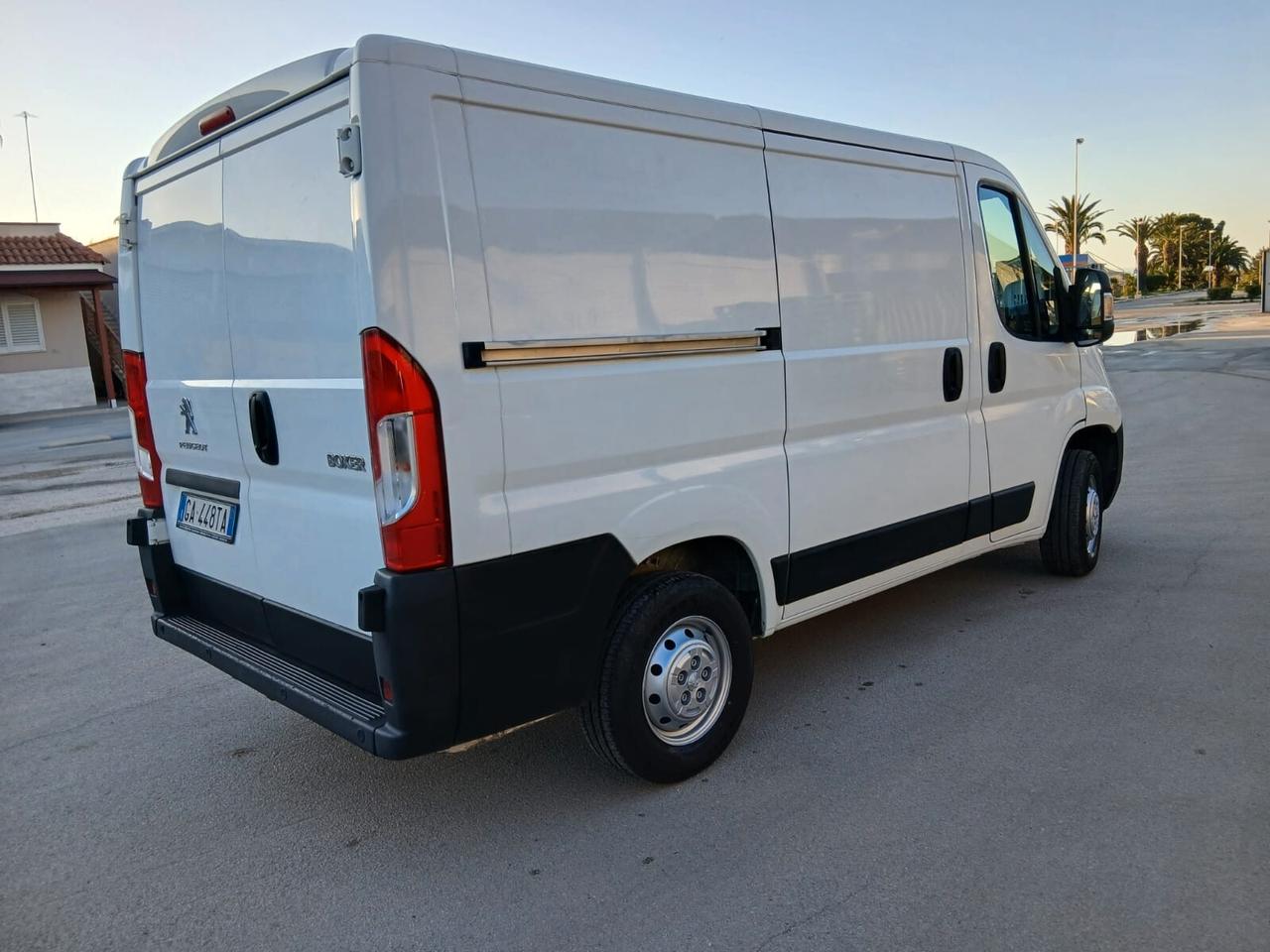 PEUGEOT BOXER 2.2 BLUEHDI 120 S&S PC-TN