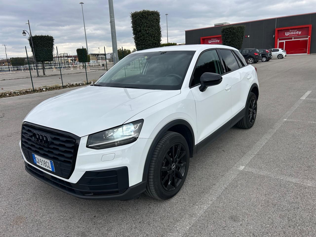 Audi Q2 35 TDI quattro S tronic Business full da vetrina