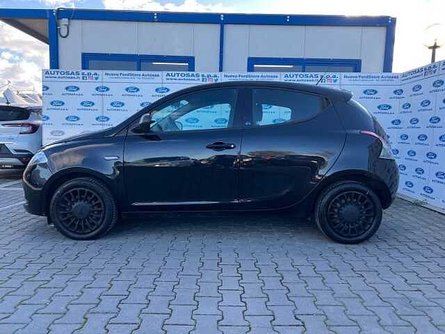 Lancia Ypsilon 1.2 69 CV 5 porte GPL Ecochic Elefantino Blu