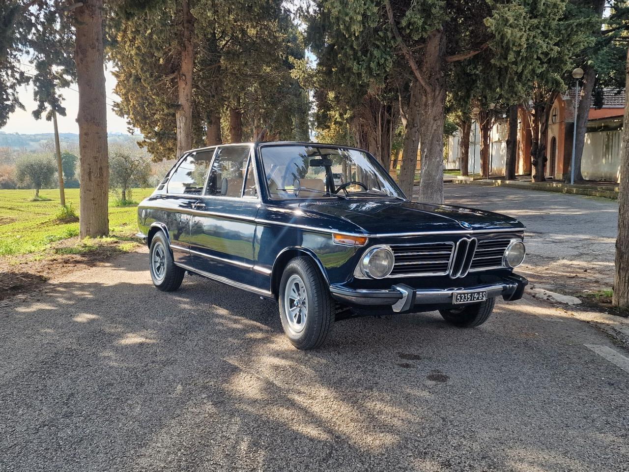 Bmw 2002 Tii - Book Service 5 speed